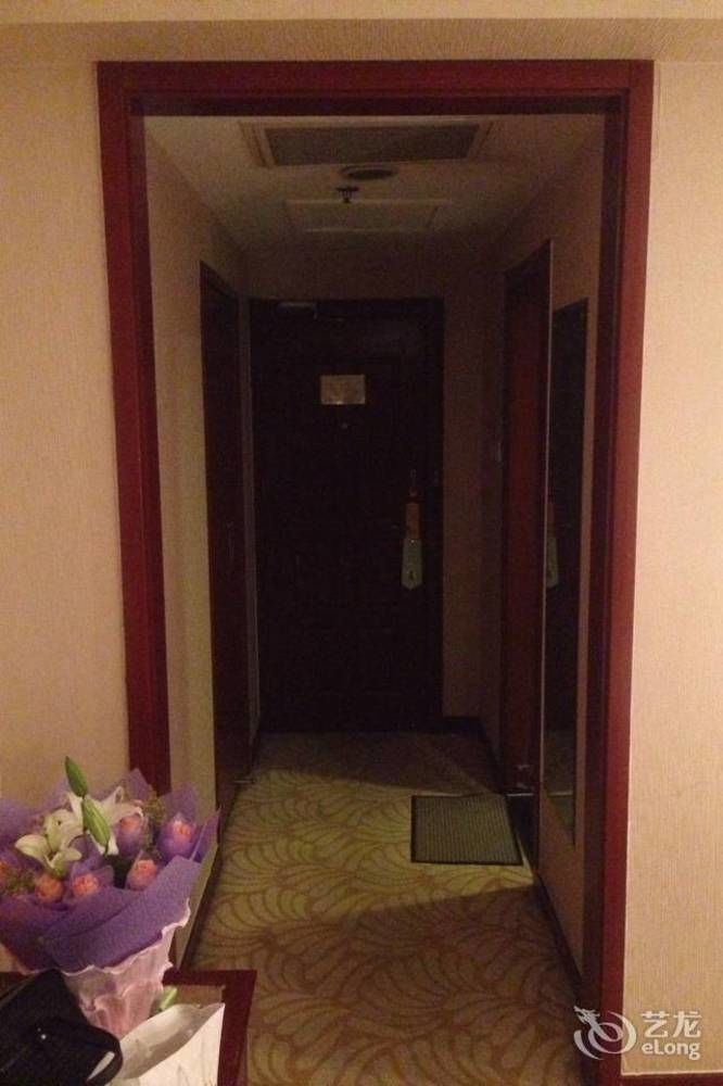 Tianhong Hotel 菏泽 外观 照片